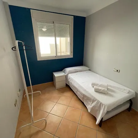 Apartamento En Edificio Albaida, Garaje Y Piscina Эстепона
