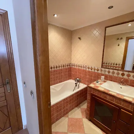 Apartamento En Edificio Albaida, Garaje Y Piscina Апартаменты
